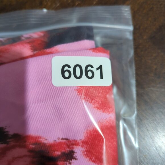 Tuckernuck Pants Women's M Pink Floral Cerise Blossom Erin Wide Leg Side Zip NWT - Picture 13 of 13